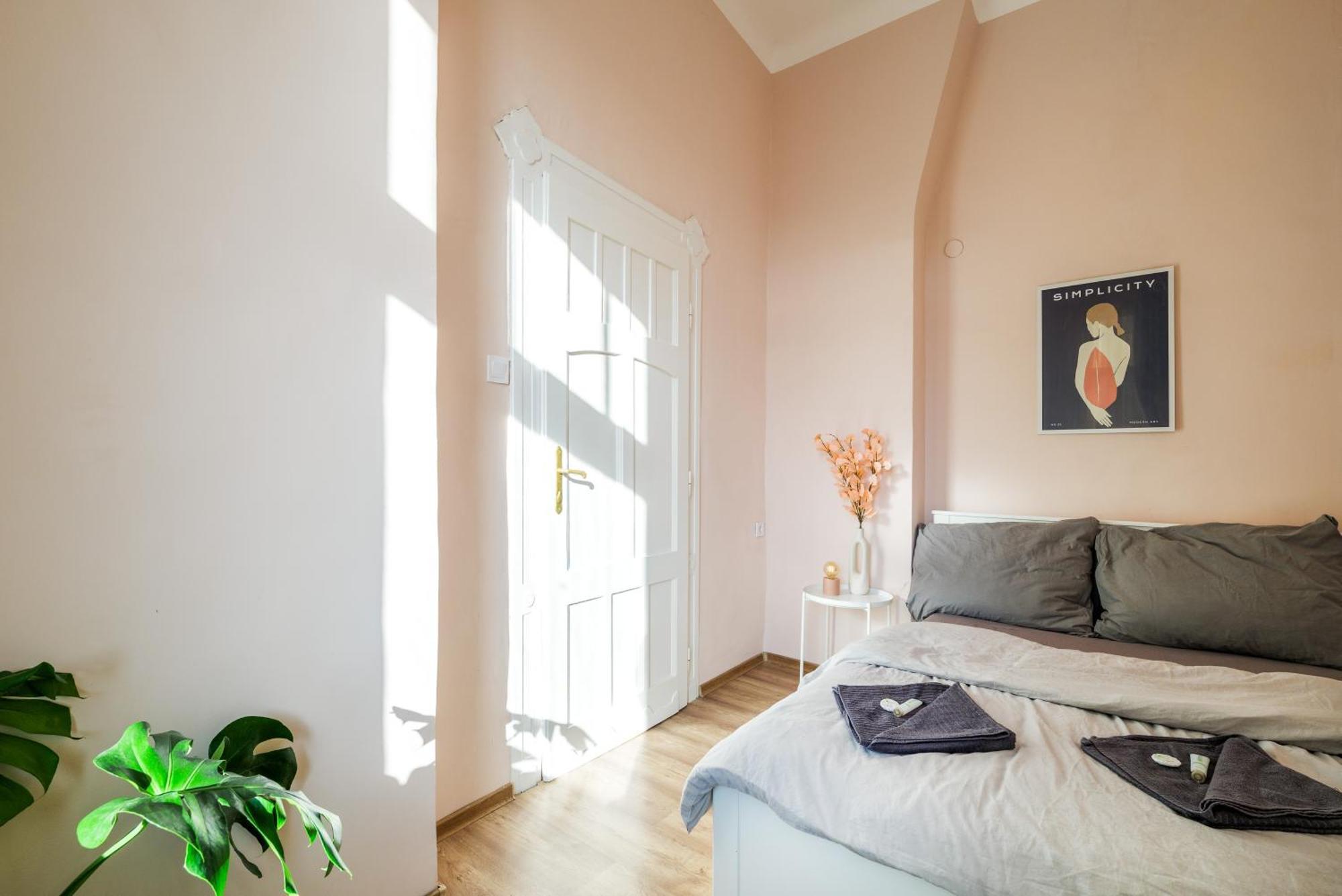 Golbarg Synagoge Apartment In Heart Of City 부다페스트 외부 사진